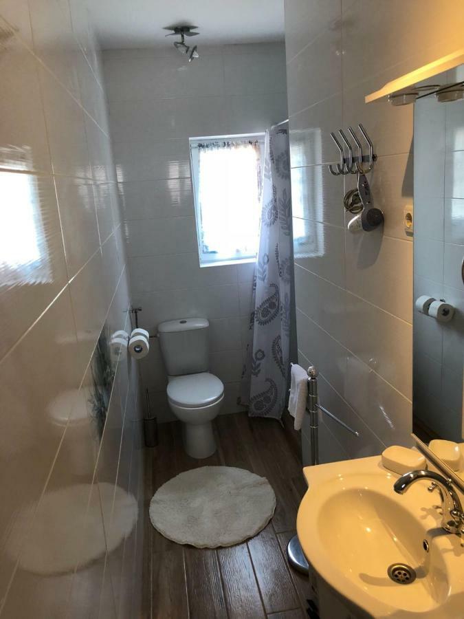 Ferienhaus Franov With Pool, 10 Min From The Old Town Of Zadar